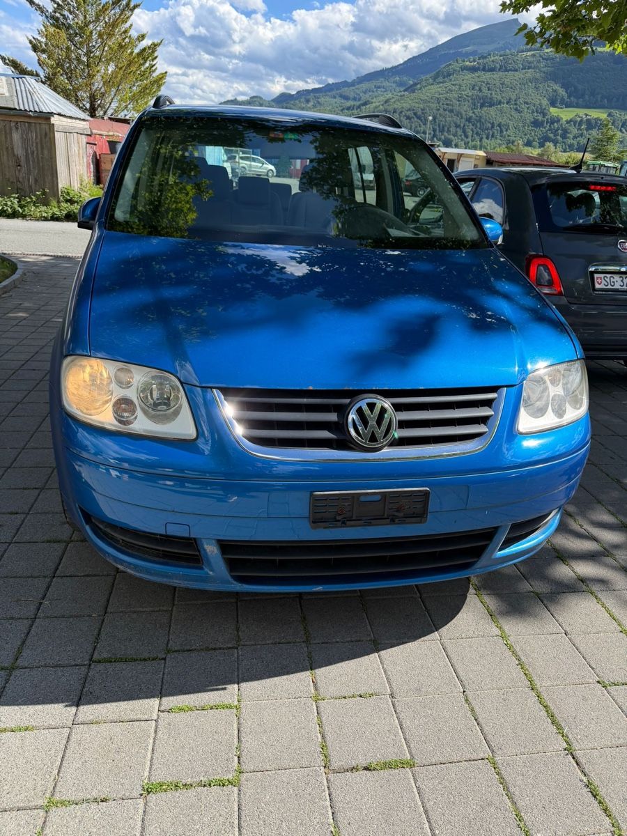 VW Automobili: Vw touran 2.0 d  – Usato da Buchs SG venduto da mef_78tr 8