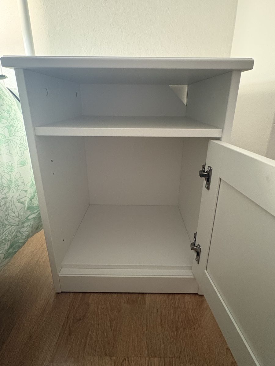 Nachttische: IKEA bedside table  – Gebraucht aus Adliswil von han_2zjd