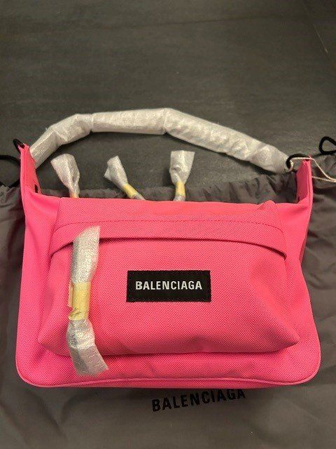 Balenciaga Taschen für Damen: NEU: Balenciaga Raver Medium – Neu und originalverpackt aus Zollikerberg von nic999