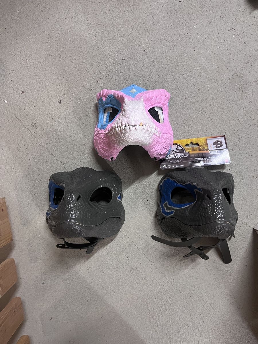 Masken: Velociraptor Masken 3-er Set – Neu (gemäss Beschreibung) aus St. Gallen von elli18
