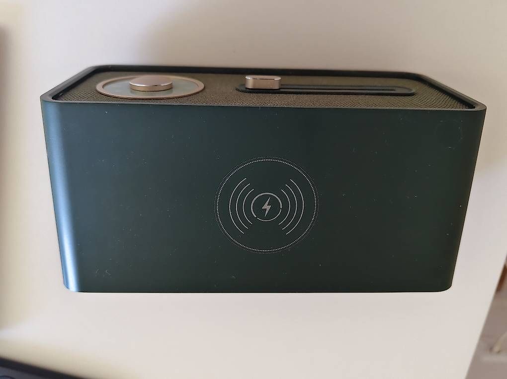 Casse acustiche: White-Noise Lautsprecher mit BT & Wireless Charger – Usato da Düdingen venduto da Yvu2k 4