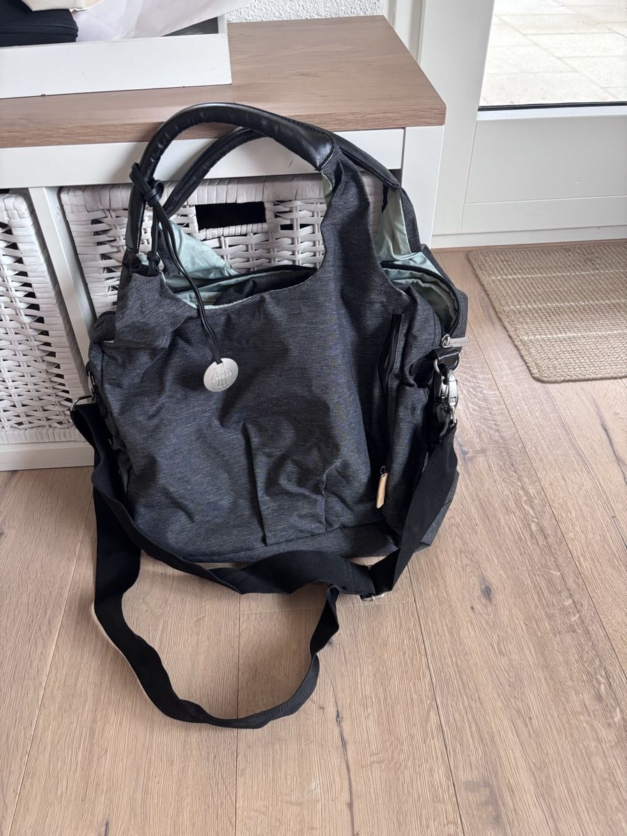 Lässig Kindertaschen: Wickeltasche Lässig – Gebraucht aus Kriens von Flavia015