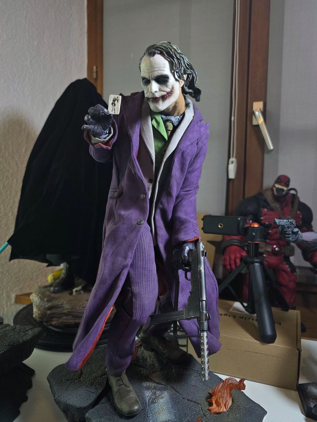 Sculture & Statue: duo Statue Batman & Joker 1/4 – Usato da Beurnevésin venduto da Mystic-Collection 4