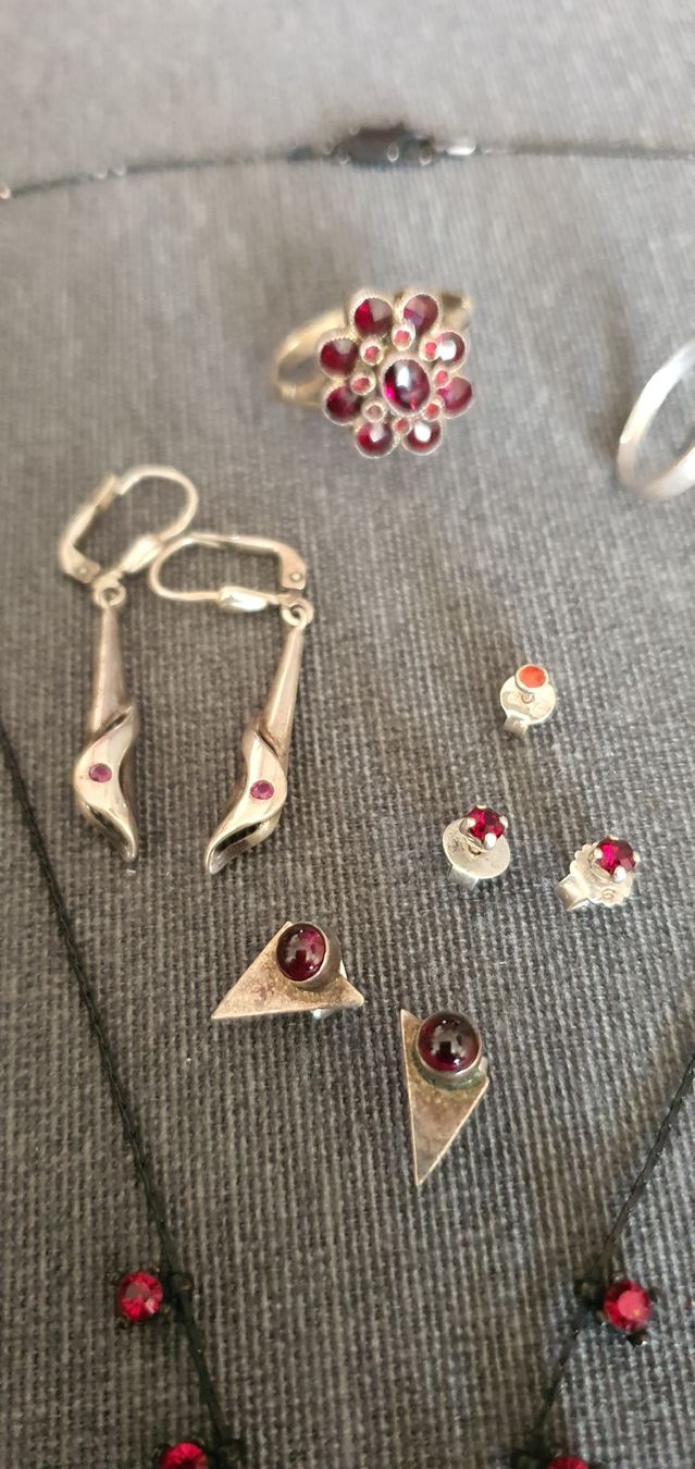 Sonstiger Schmuck: Schmuck Konvolut Ringe Ohrstecker Kette  – Gebraucht aus Winterthur von LaRoque 2