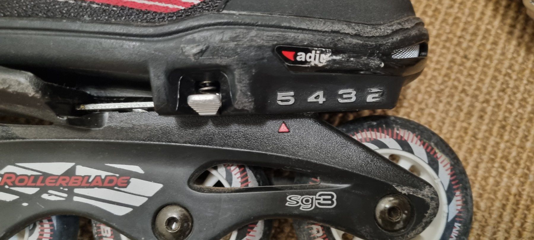 Pattini in linea & Pattini a rotelle: Inline Skates Rollerblade verstellbar (EU 33-36.5) – Usato da Bülach venduto da enassar 4