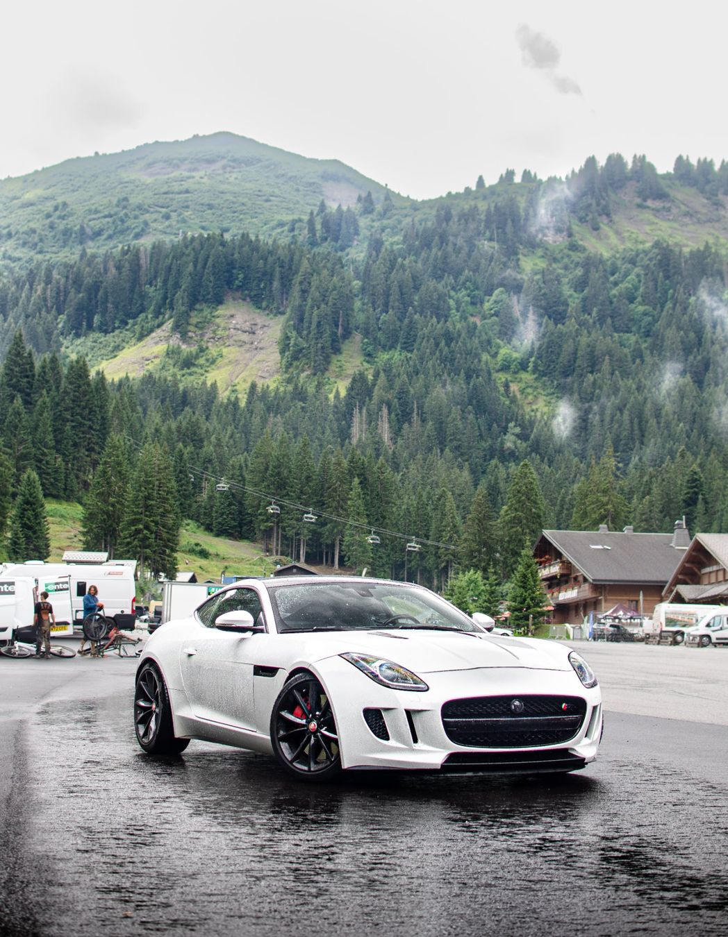 Jaguar Automobili: Jaguar f-type V6 S RWD – Usato da Bulle venduto da Xtimox