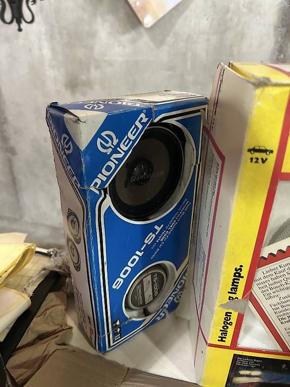 Casse acustiche: Auto Classic lampe und Lautsprecher  – Usato da Wetzikon ZH venduto da MedinaL 1