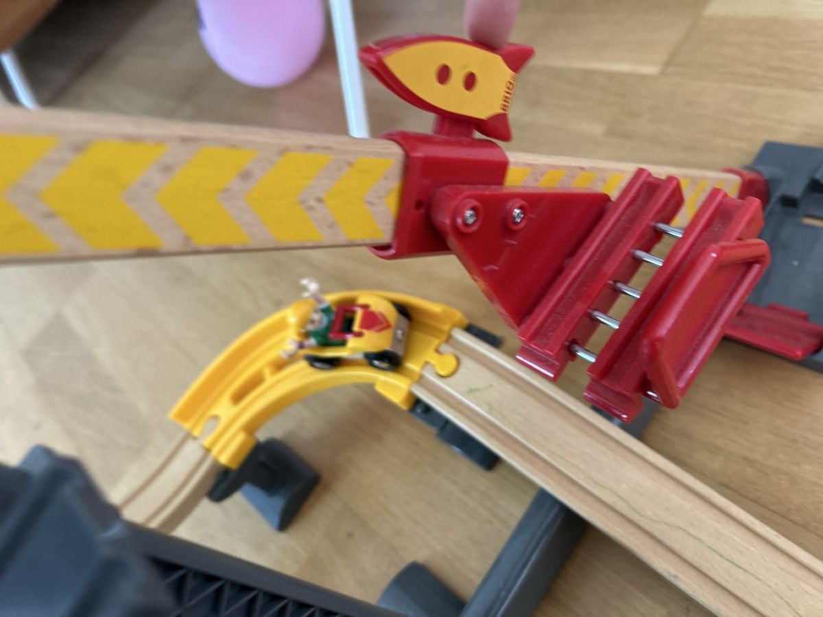 Brio Giocattoli: Brio - Achterbahn – Usato da Zürich venduto da Lenajung 1