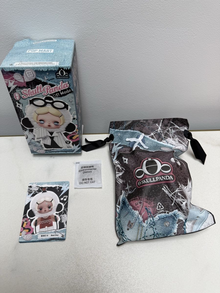 Pop Mart Giocattoli: Skullpanda REST DAY – Nuovo e nell'imballaggio originale da Morbio Inferiore venduto da rox_96fj
