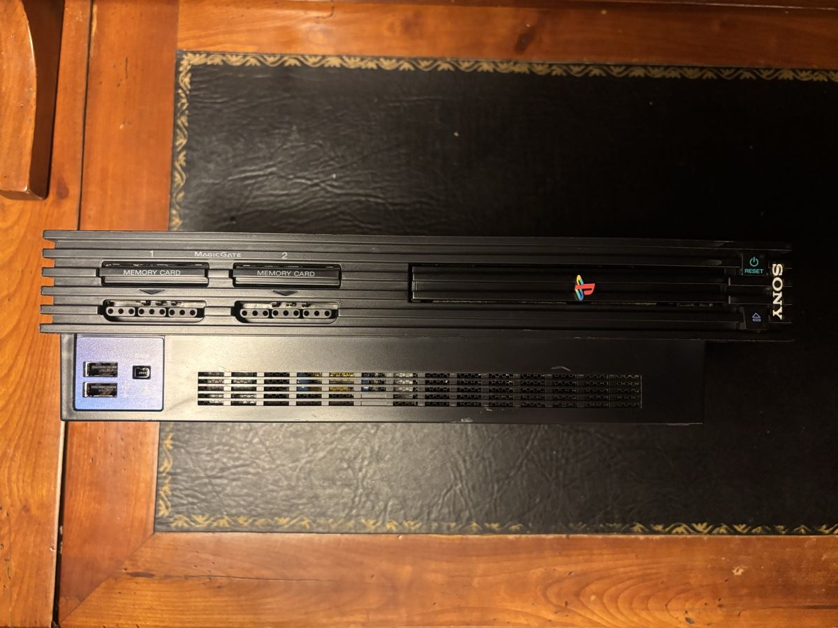 Sony Console: PlayStation 2  – Usato da Mézières VD venduto da P-M-C 1