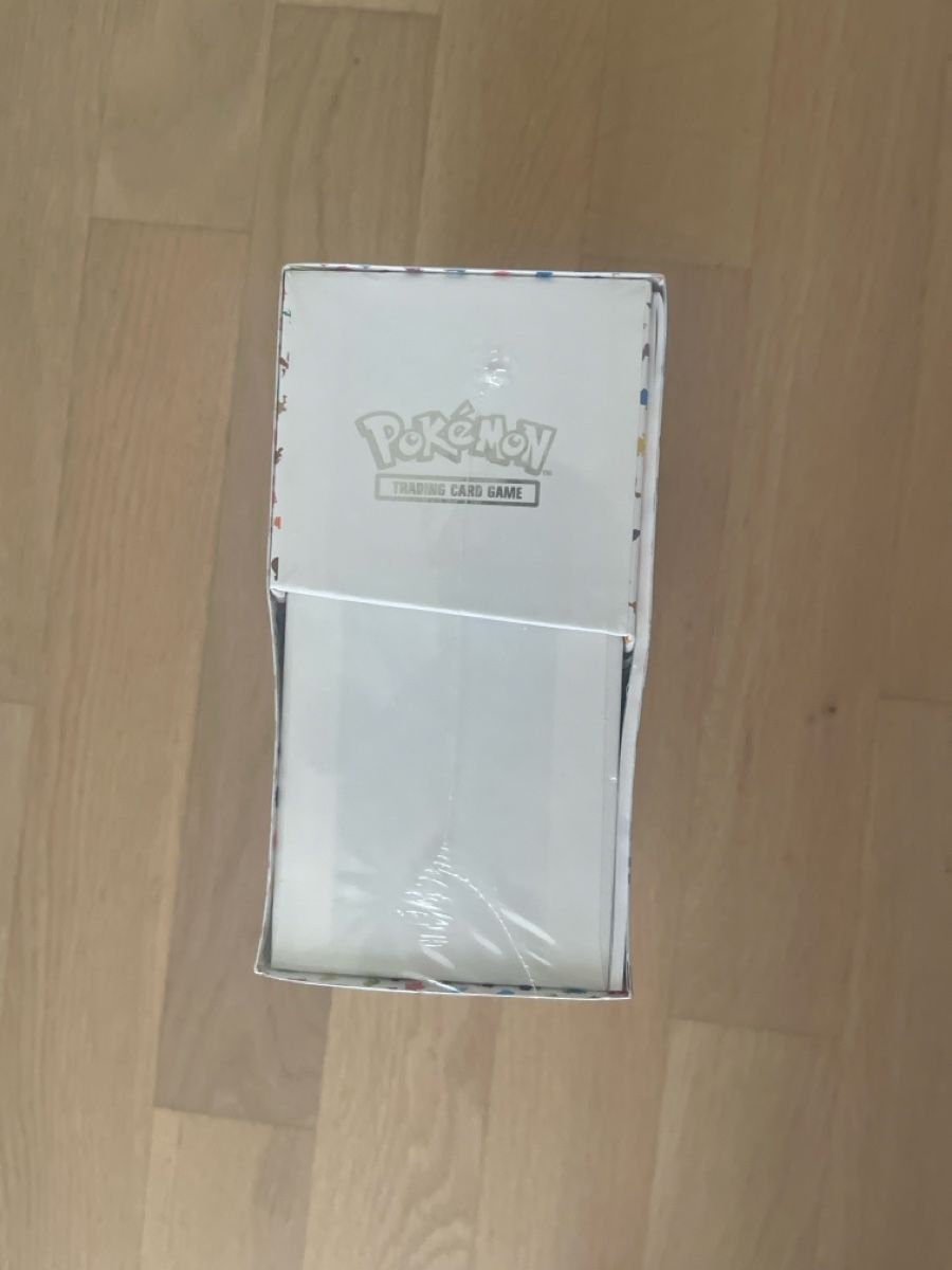 Giochi: Pokemon etb 151 eng top zustand – Nuovo e nell'imballaggio originale da flawil venduto da pokegame1234 3