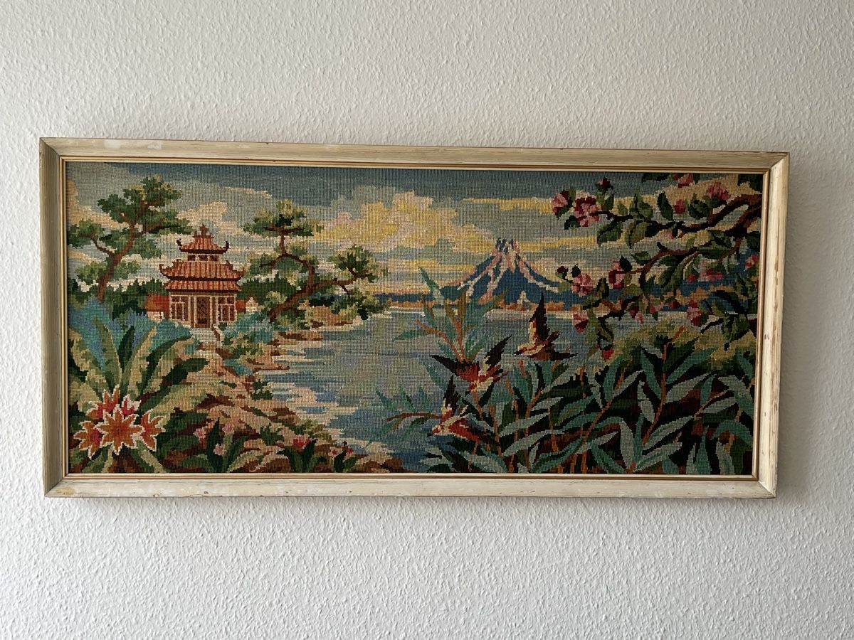 Cerchi da ricamo: Vintage Large Needlepoint Art Framed, Tapestry Decor – Usato da Genève venduto da Kookiek