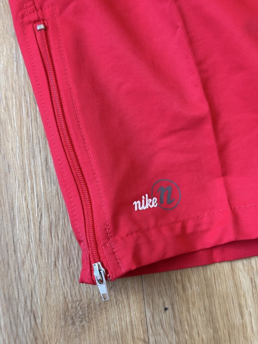 Nike Pantaloni: Nike Wanderhose im 3/4 Look – Usato da Basel venduto da spassbremse 1