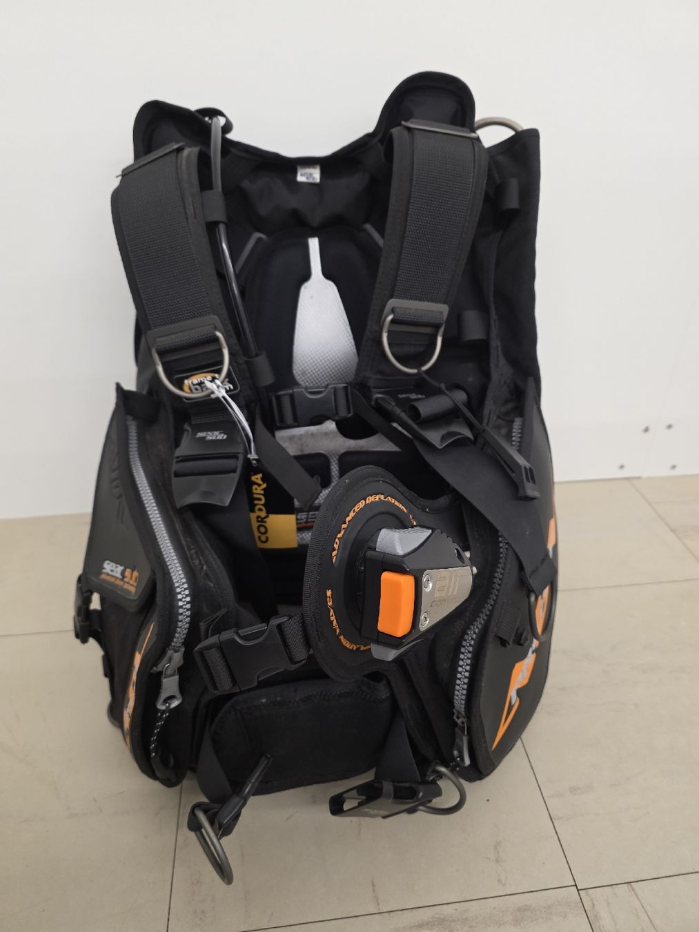 Respiratori & Giubbotti: Seacsub pro 2000 ADV BCD, Grösse S, Neu – Nuovo (secondo la descrizione) da Remetschwil venduto da Schnickian