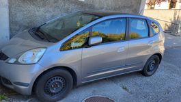 Honda Jazz grise 1,4li 108'646 Km, 2009