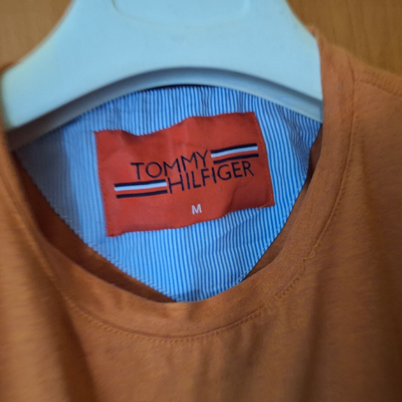 T-Shirts: tshirt Tommy Hilfiger M – Gebraucht aus Bellinzona von labottegadiElena 3
