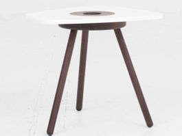 Röthlisberger Muscat Beistelltisch - Carmen & Urs Greutmann