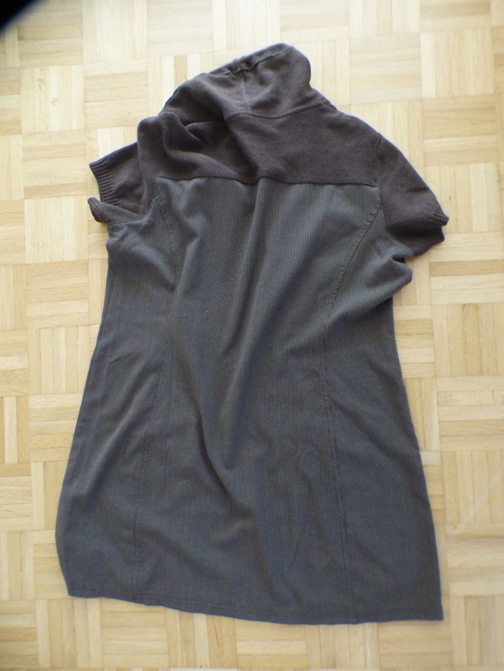 Cecil Robes: Kleid CECIL – D'occasion à Münchenbuchsee par enzian59 1