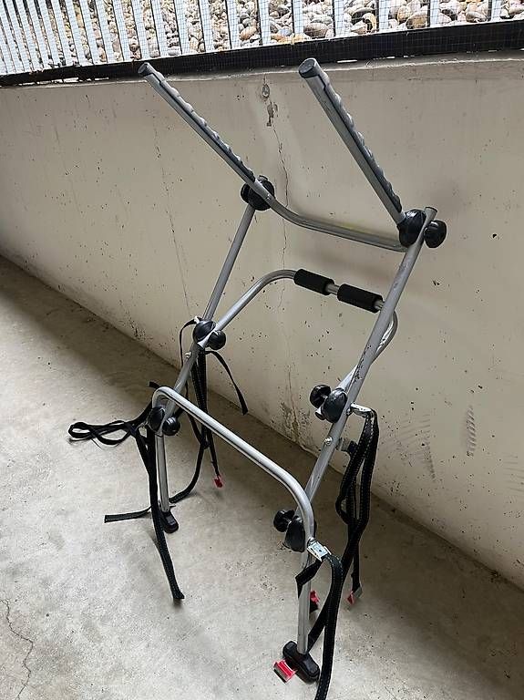 Supporti per biciclette: Fahrradträger – Usato da Weinfelden venduto da rol_g7cw 1