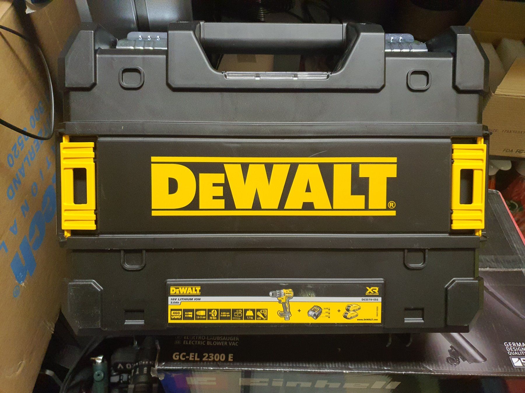 Dewalt Trapani: De Walt Akku Schrauber - Bohrer – Nuovo e nell'imballaggio originale da Erstfeld venduto da Gina033 7
