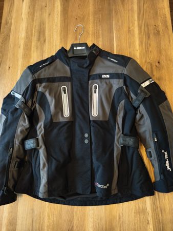 Motorradjacke IXS Neuwertig. 