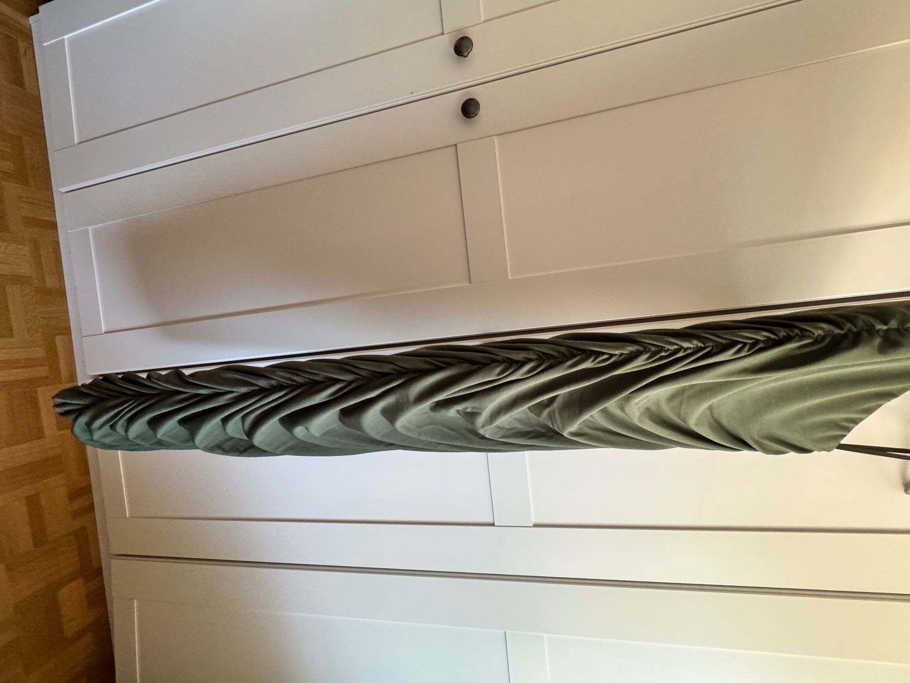 Wal G. Robes: Asymmetrisches, enges Kleid. – D'occasion à Tägerwilen par wik_f6d9 1