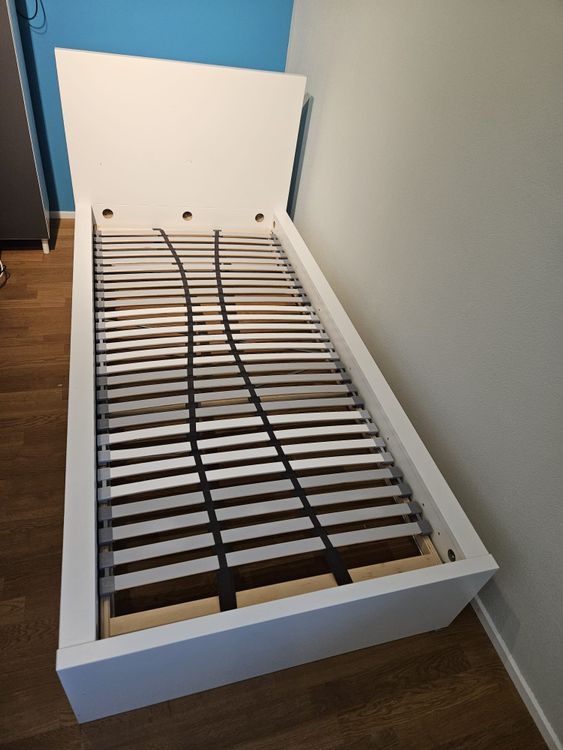 Ikea Malm Bett 90 x 200 cm weiss inkl. Lattenrost Kaufen auf Ricardo