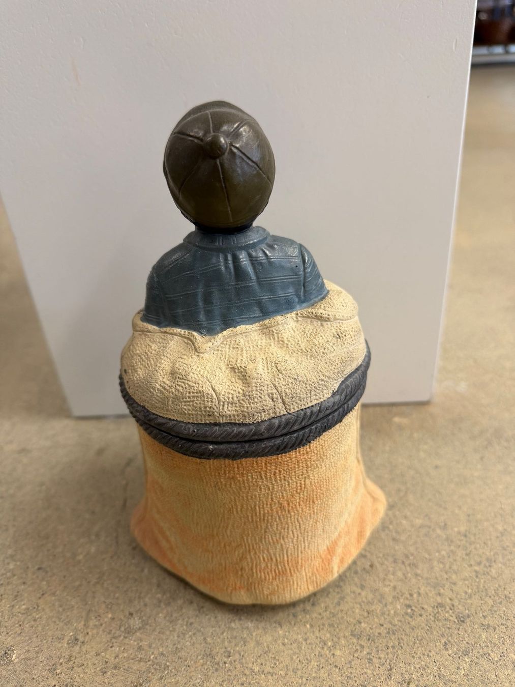 Figurines: Figur in einem Sackgefäss – D'occasion à Gümligen par Brocki-Reimal-Stift 2