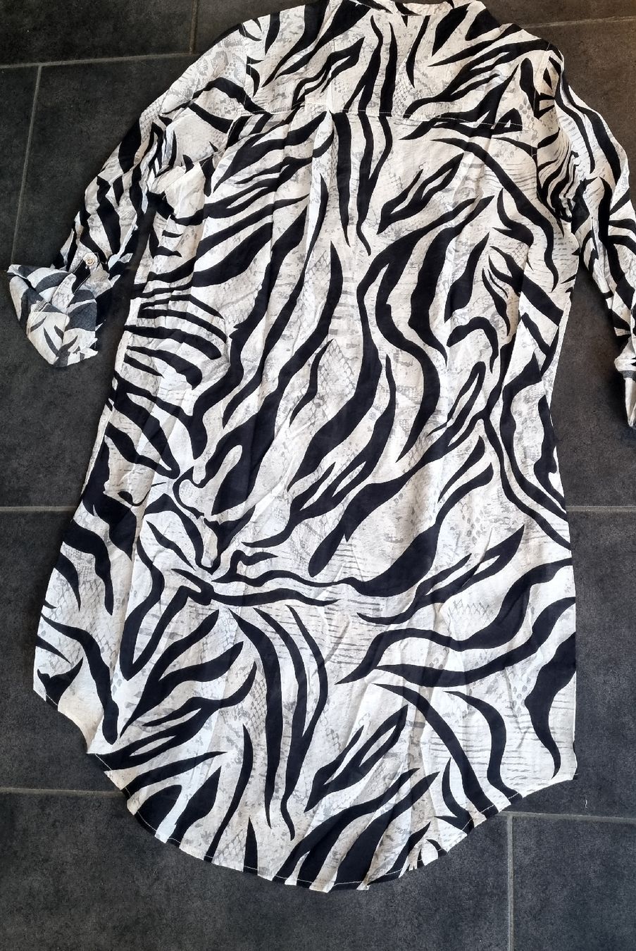 Blusen: Sommerbluse – Neu (gemäss Beschreibung) aus Kriens von IZZIBIZZI 4