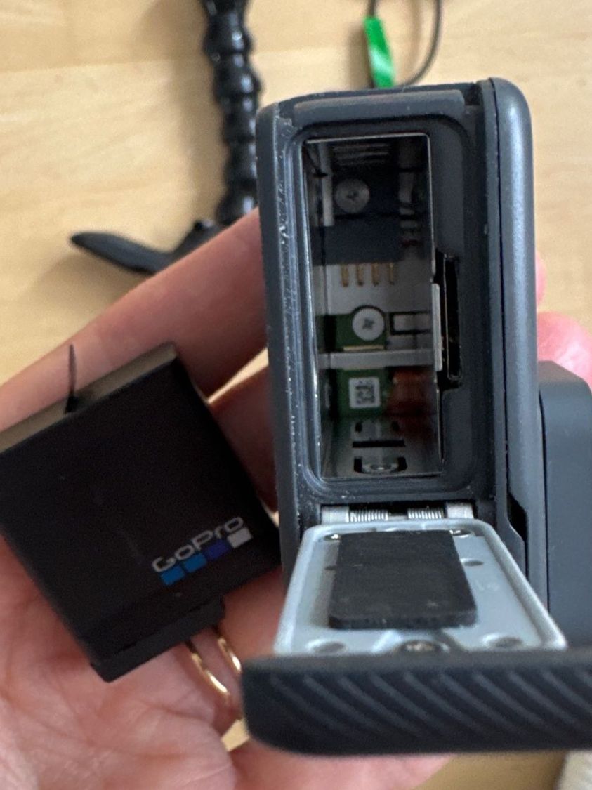 Gopro Action Cam: GoPro Hero 5 waterproof + accessories – Gebraucht aus Winterthur von Emma0312 5