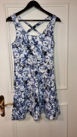 Sommerkleid Blumen Gr.38-40 & 40   Blau/Weiss Rückenfrei