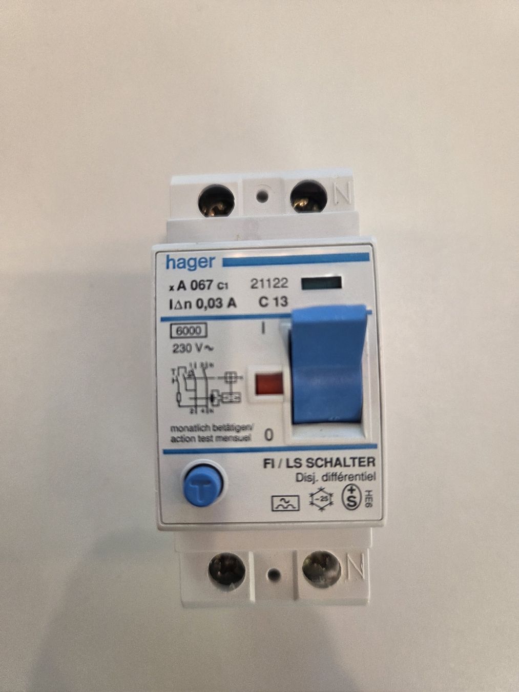 Hager Schalter: Hager FI/LSC 13A alte Bauform – Gebraucht aus Grünenmatt von End1