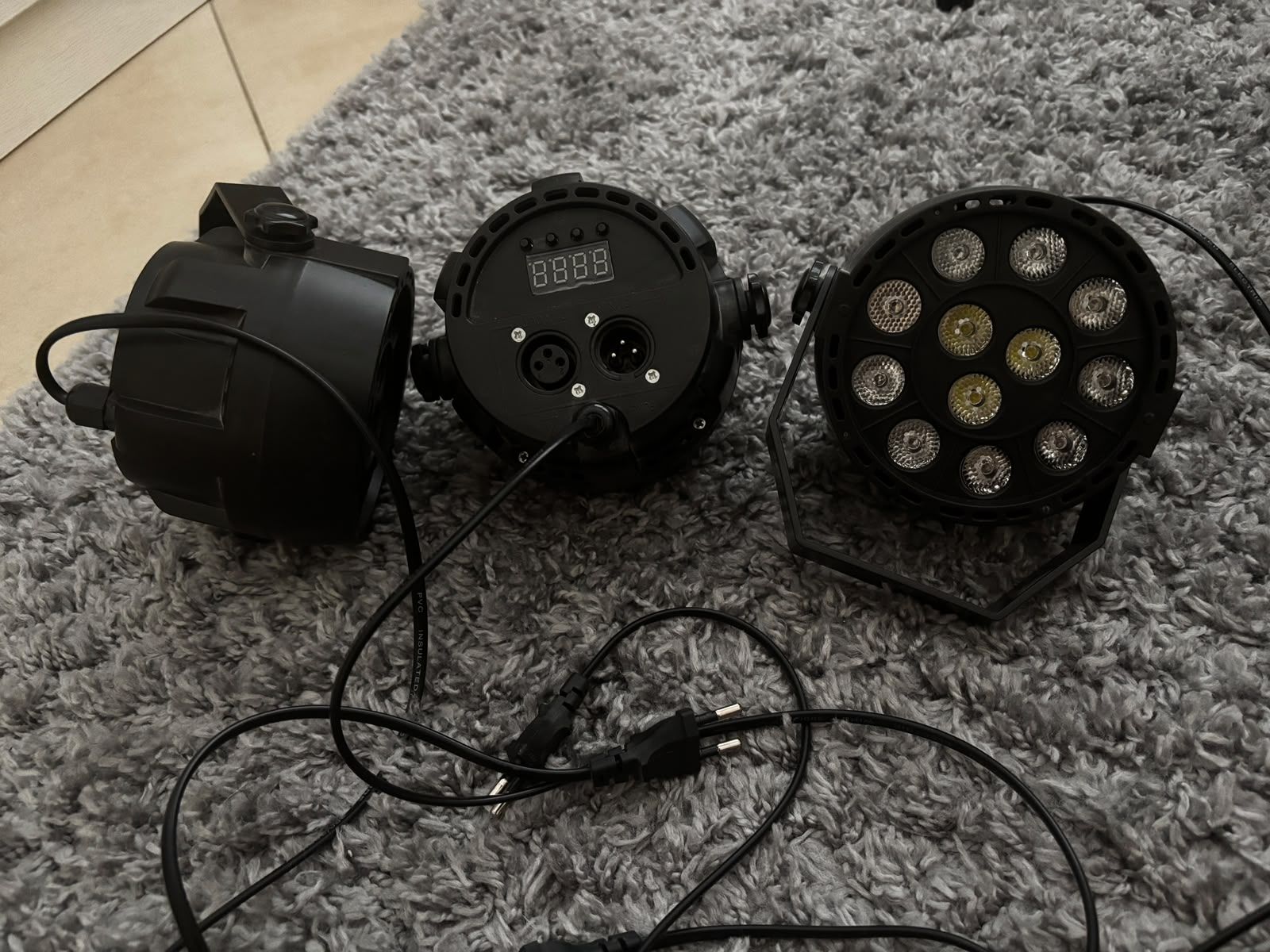 Lampes: 3X Bühnenbeleuchtung Lichteffekt LED mit Display – D'occasion à Wangen ZH par PC-12