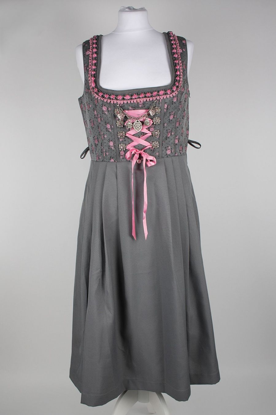 C&A Vestiti: LANDHAUS Dirndl grau/rose gr.40 – Usato da Zollikofen venduto da Restwert_Zollikofen