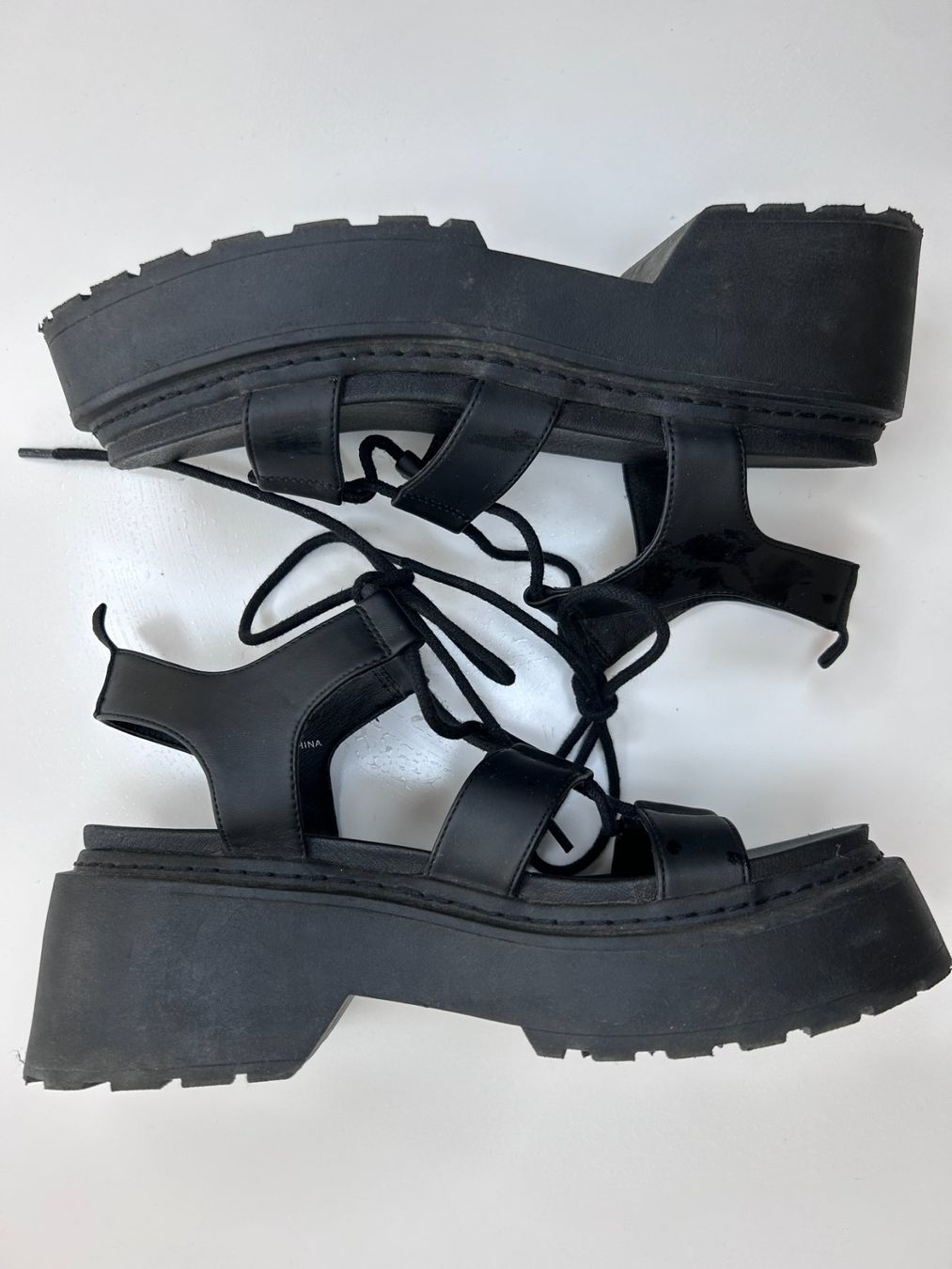 Topshop Scarpe da donna: Topshop Plateau Sandalen – Usato da St. Gallen venduto da look-twice
