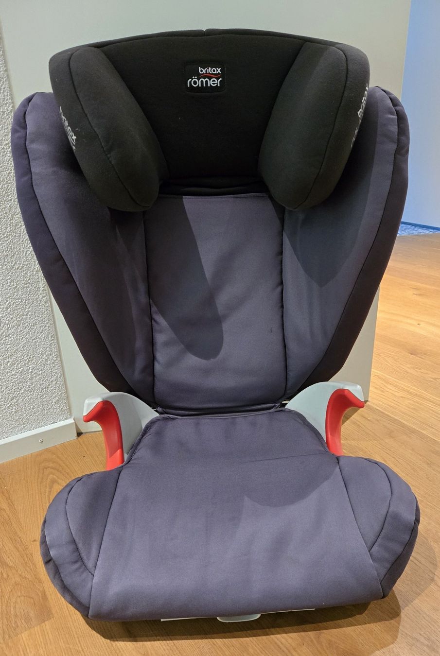 Britax Römer Seggiolini per auto: britax römer KID II Kindersitz – Usato da Horw venduto da Rebu1 1