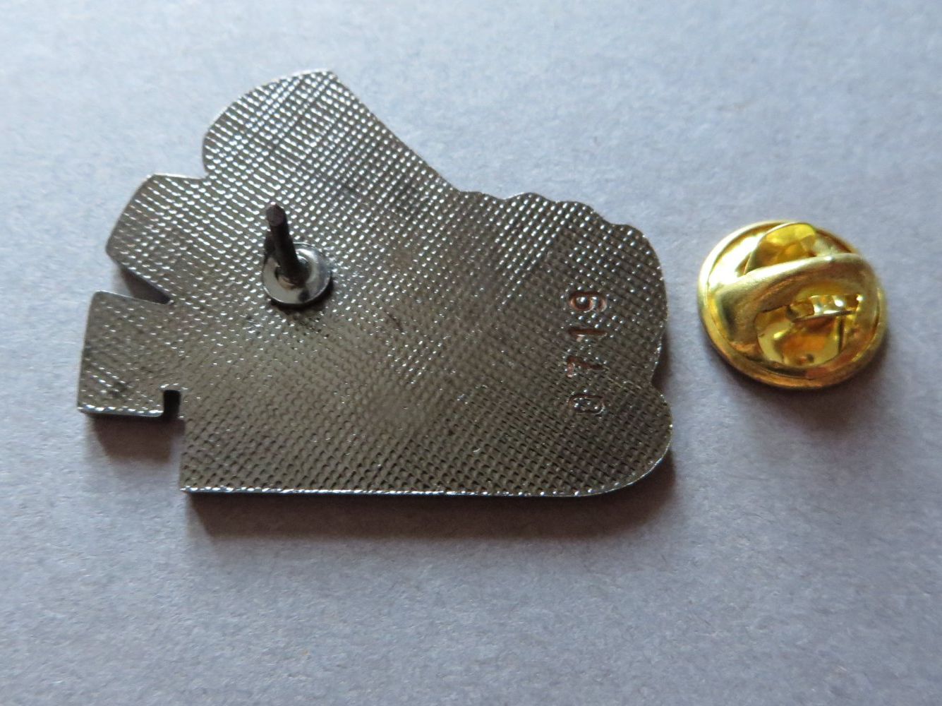SBB/CFF/FFS Placchette & Badge: PIN SCHWEIZ SBB CFF FFS PAF PLUS, HAND, DAUMEN, limit.No0719 – Usato da Neuhausen venduto da luckimucki 1