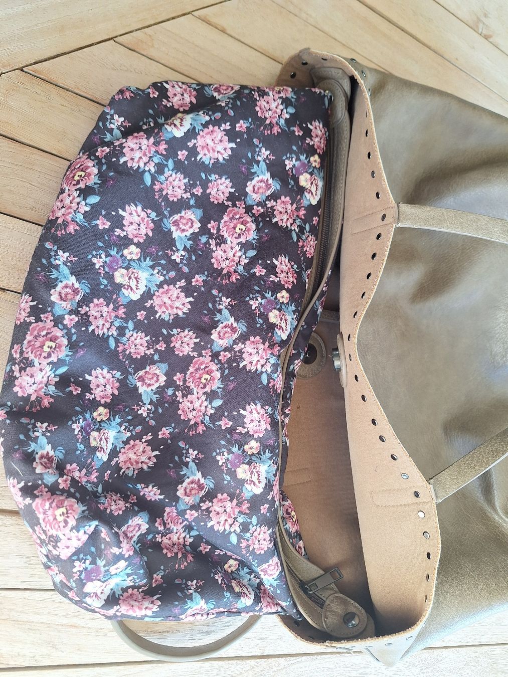 Borse da donna: Tasche – Usato da Bassersdorf venduto da Makeje58 2