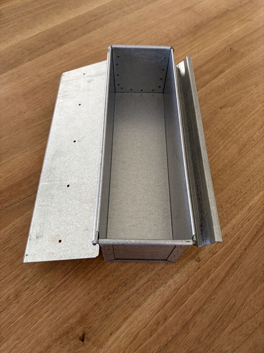 Moules à gâteaux: Toast-Backform mit Deckel neu – Neuf (Voir description) à Lachen SZ par LinWeg 4
