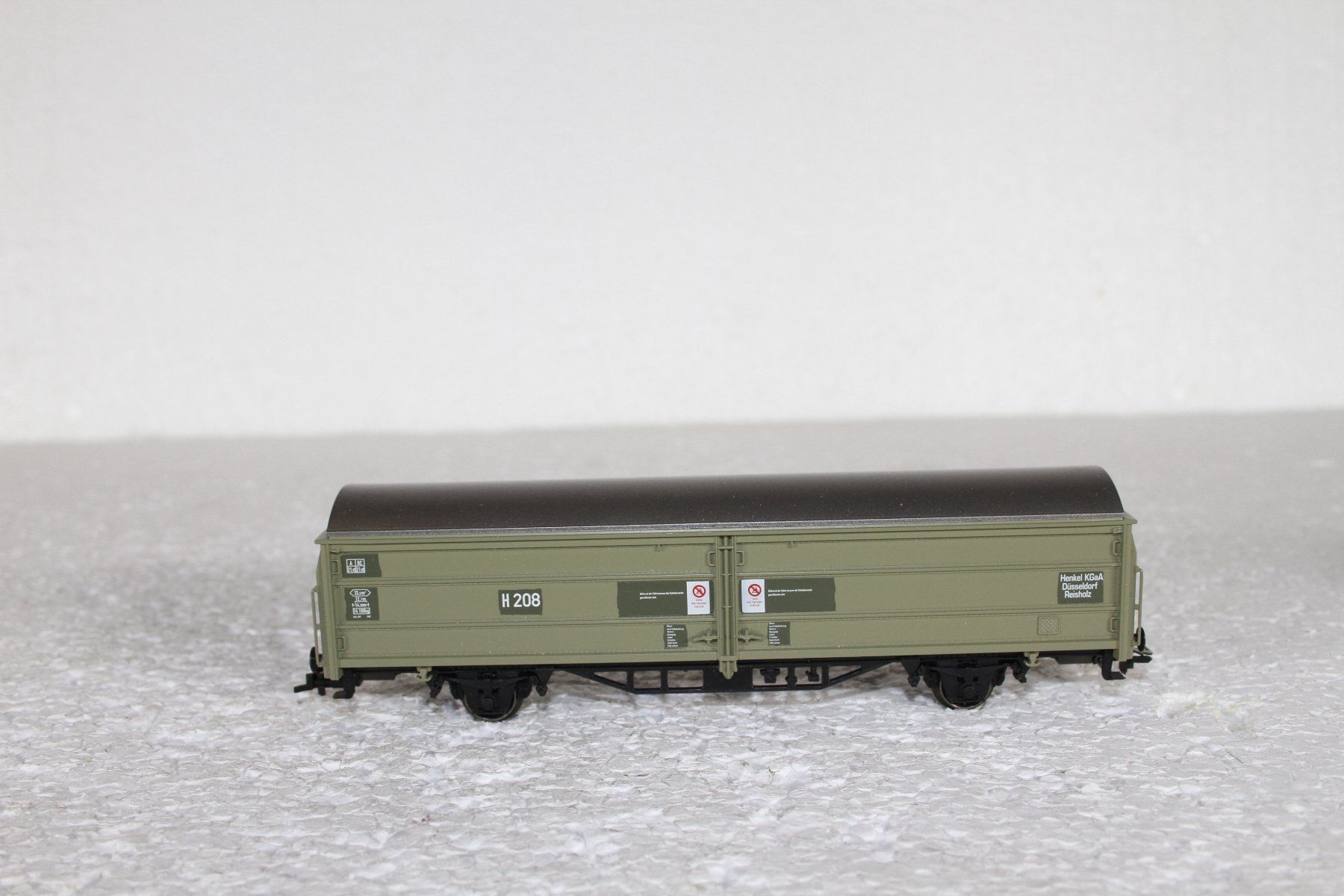 Märklin Modelleisenbahnen: Märklin Henkel Düsseldorf Güterwagen – Neu (gemäss Beschreibung) aus Triesen von cor_62ts 4