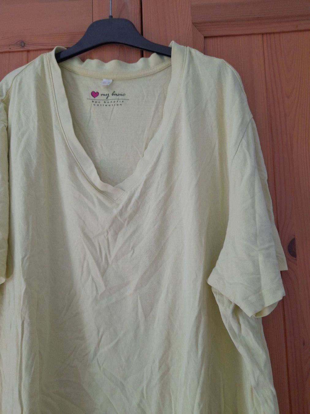 T-shirt: 1thee shirt dames(52-54) – Usato da Miecourt venduto da Marly1 1