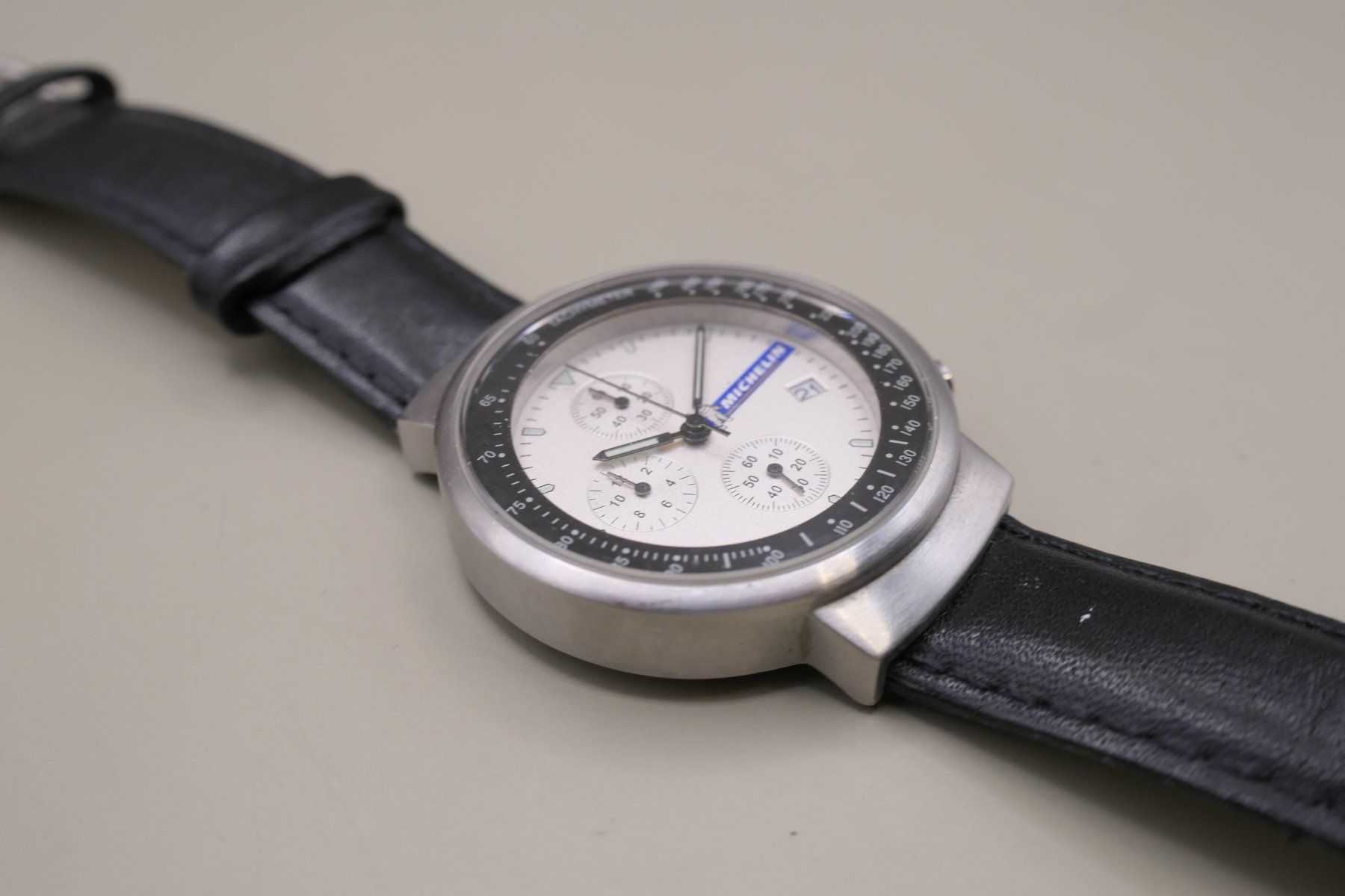 Uhren: Vintage Michelin Chronograph Uhr – Gebraucht aus Thun von CHRONOTIKA 2