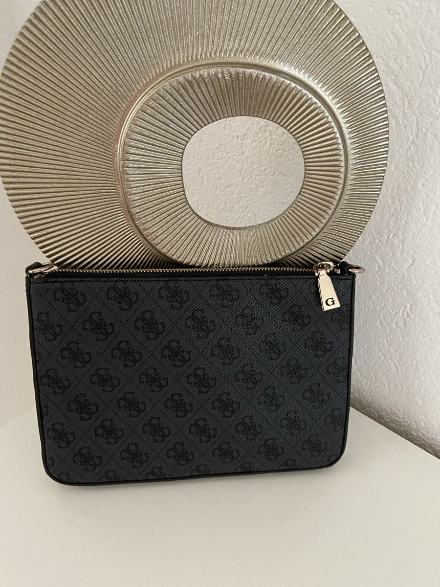 Guess Taschen für Damen: Guess Umhängetsche – Neu (gemäss Beschreibung) aus Bülach von kittygismo 2