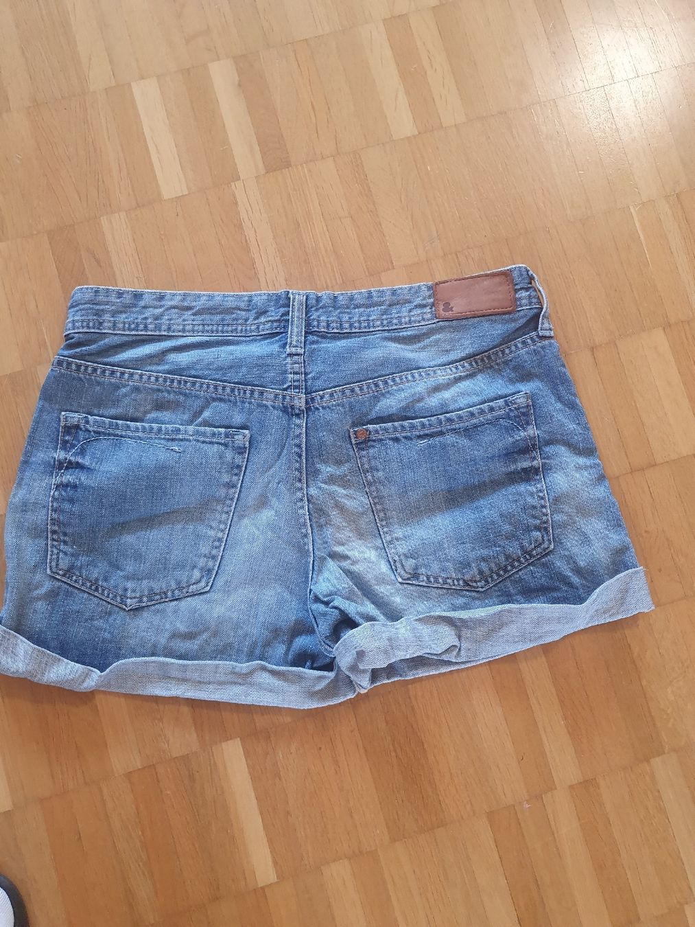 Jeans: Damen Short Jeans S/M – Usato da Rothenburg venduto da PHSKC 1