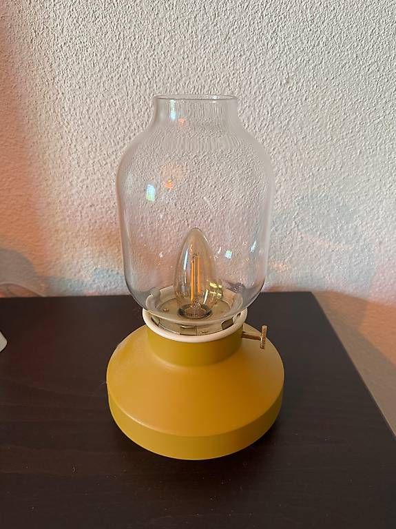 Ikea Lampade: IKEA TÄRNABY Tischlampe  Senfgelb / Retro – Usato da Dietikon venduto da Julia.obers