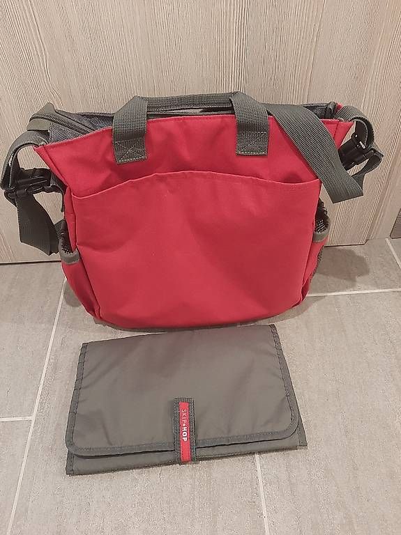 Borse & Zaini: Sac pour bébé Skip Hop rouge – Usato da Botyre (Ayent) venduto da oli_89x7 1