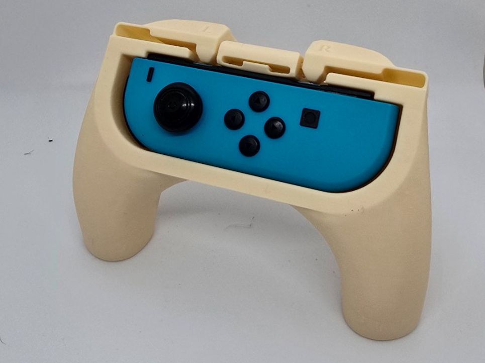 Nintendo Giochi: Ergonomische Joycon Griff Nintendo Switch – Nuovo e nell'imballaggio originale da Dietikon venduto da You_Want_We_Print 4