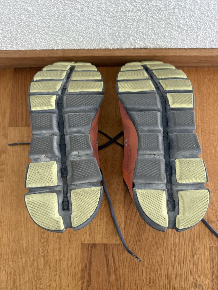 On Scarpe da uomo: On Runninh Cloud C - Orange/Korall - Grösse 42.5 – Usato da Lenzburg venduto da val_5hhb 1