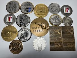Sammlung aus 18 Schützenmedaillen nach 1960