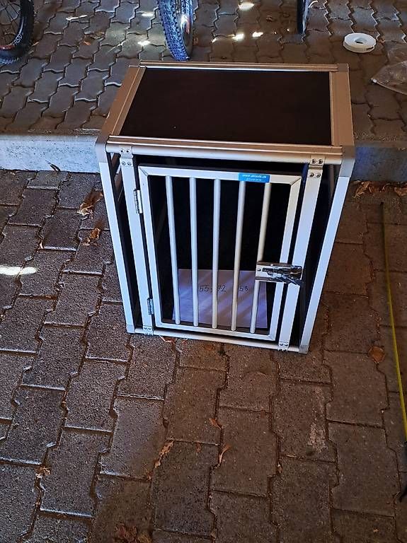 Cages, transport & sécurité: Hunde Box – D'occasion à Aeschi SO par beat024 4